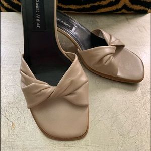 AEtienne Aligner Mule heels shoes